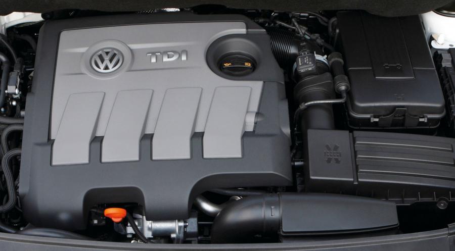  Volkswagen Touran 2010 года  (фото 26 из 46)